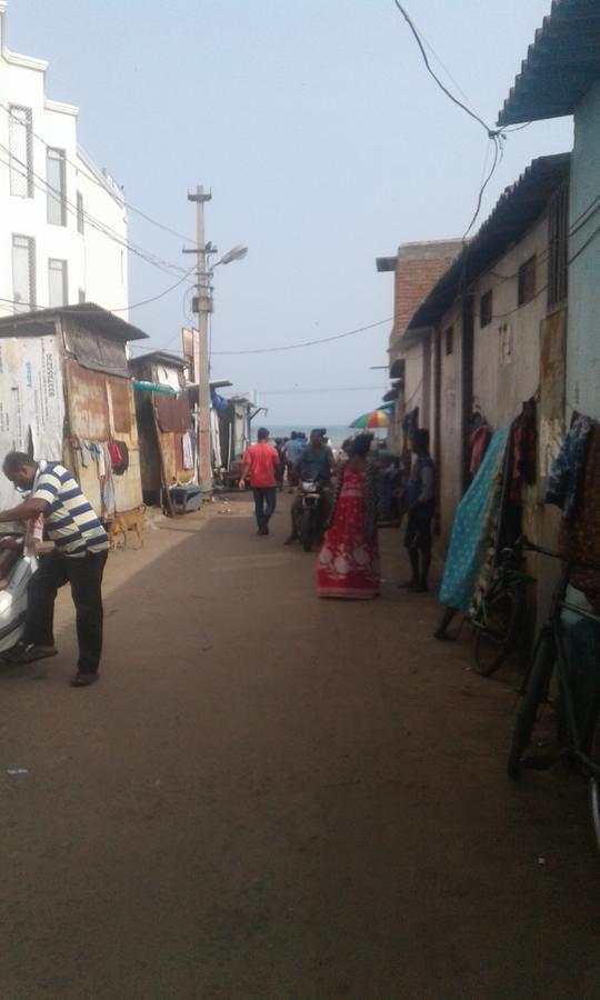 Hotel Swarg Puri Exterior foto